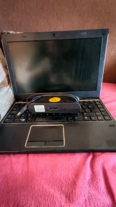 Laptop Dell Vostro - miniatura 2