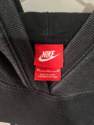 Polerón sin mangas Nike negro unisex - miniatura 3
