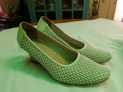 Zapatos Talla 38 tejidos color blanco invierno - miniatura 1