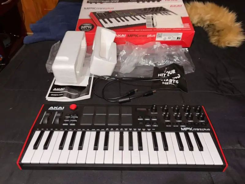 Akai MPK Mini Plus - 2