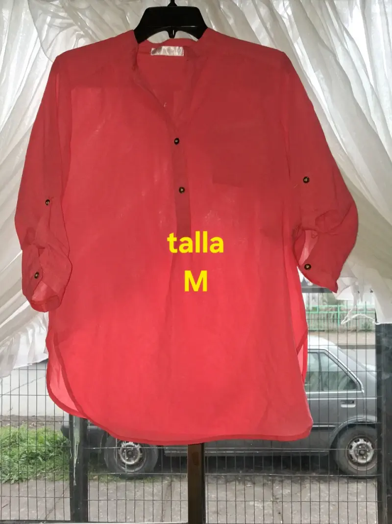Blusa roja semitransparente talla M - 1