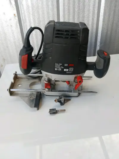 Fresadora eléctrica Skil modelo 1831 - miniatura 1