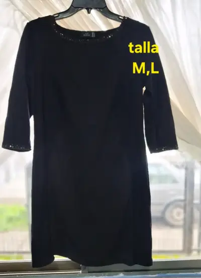 Vestido negro elegante con lentejuelas - miniatura 1