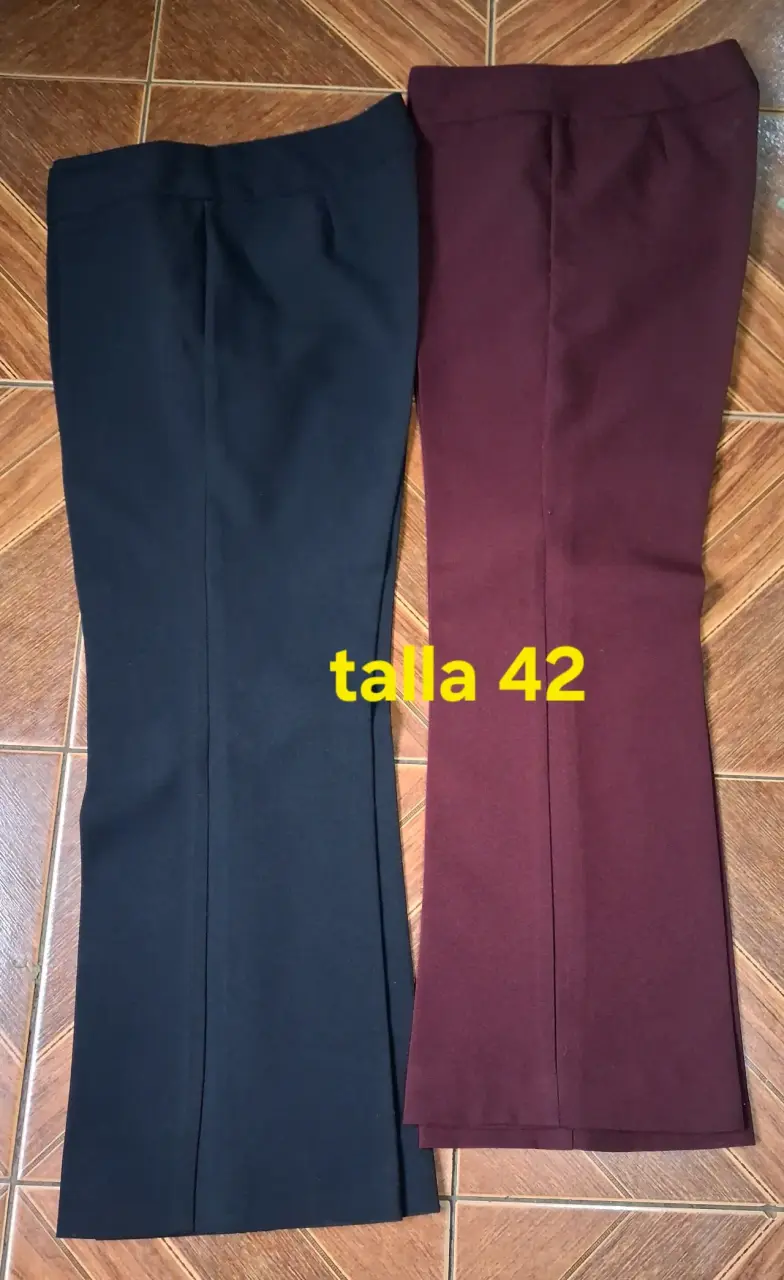 Vestido negro elegante con lentejuelas - 3