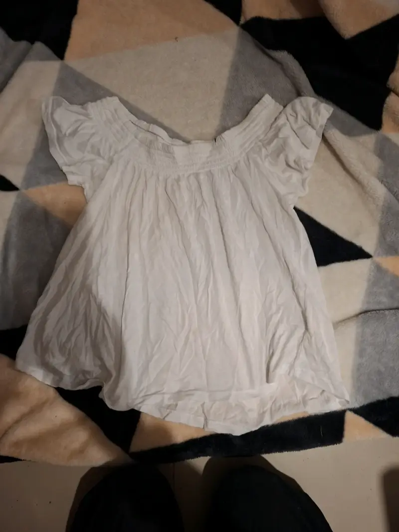 Blusa blanca de algodón para mujer