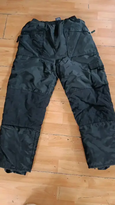 Pantalones de nieve negros impermeables - miniatura 1