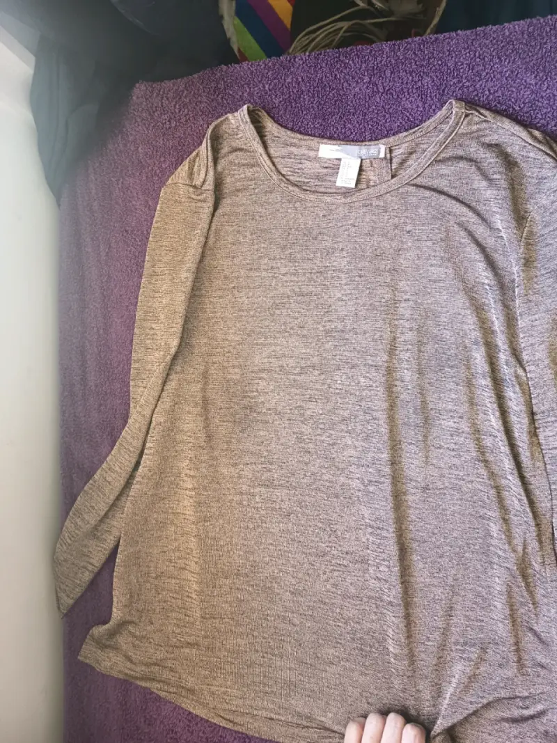 Polera manga larga gris para mujer