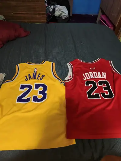 Camisetas NBA LeBron James y Michael Jordan - miniatura 1