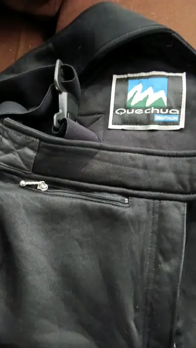 Pantalones de trekking Quechua negros - miniatura 1