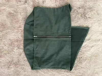Top gris elegante - miniatura 2