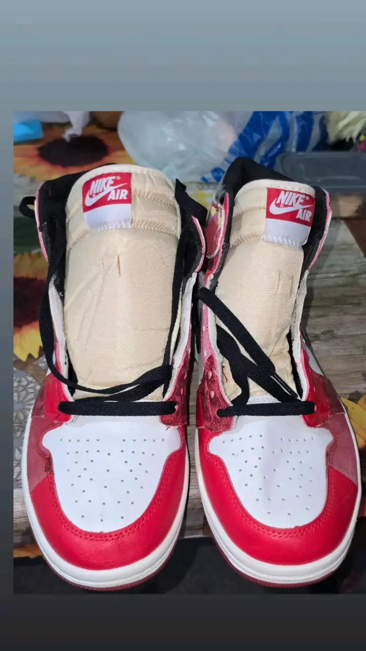 Zapatillas Nike Air Jordan blancas y rojas - 5