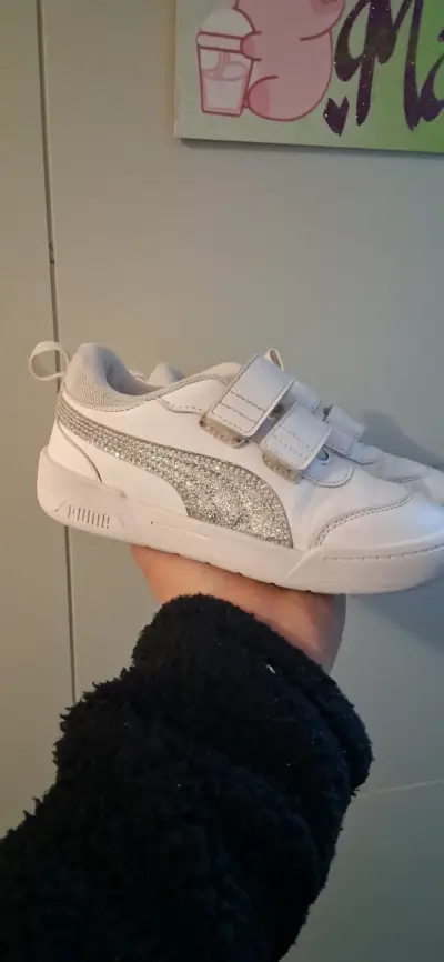 Zapatillas blancas con glitter para niños - miniatura 1