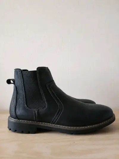 Botines de cuero negro para hombre - miniatura 1