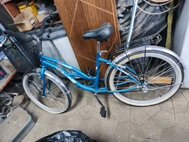 Bicicleta de paseo con canasta y cambios - 3