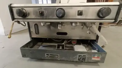 Máquina de café espresso La Spaziale profesional - miniatura 1