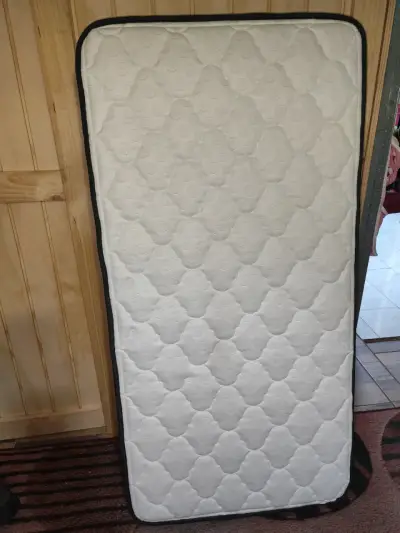 Cuna de madera blanca con cajones - miniatura 6
