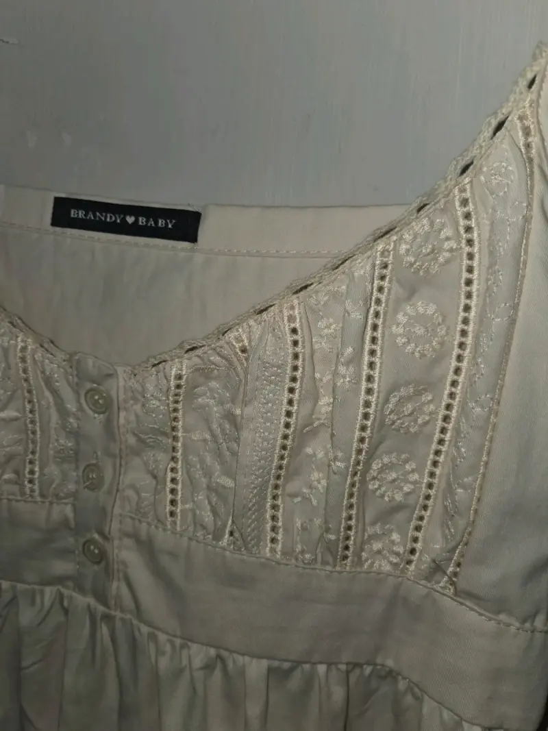 Vestido beige con encaje Brandy Baby - 1