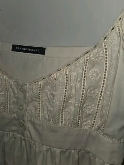 Vestido beige con encaje Brandy Baby - miniatura 1