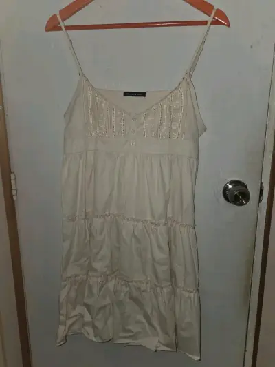 Vestido beige con encaje Brandy Baby - miniatura 2