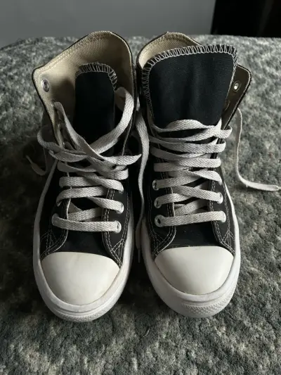 Zapatillas negras Converse chuck - miniatura 1