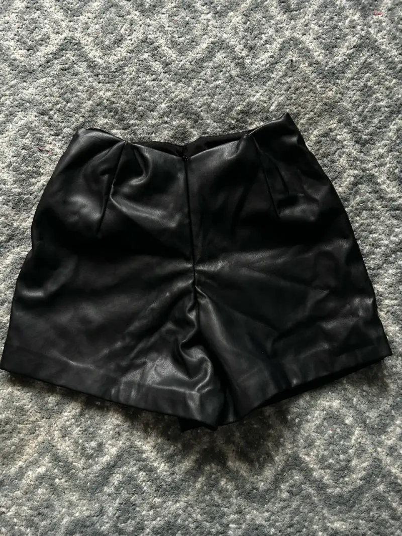 Falda de cuero negra Foster Moon - 2