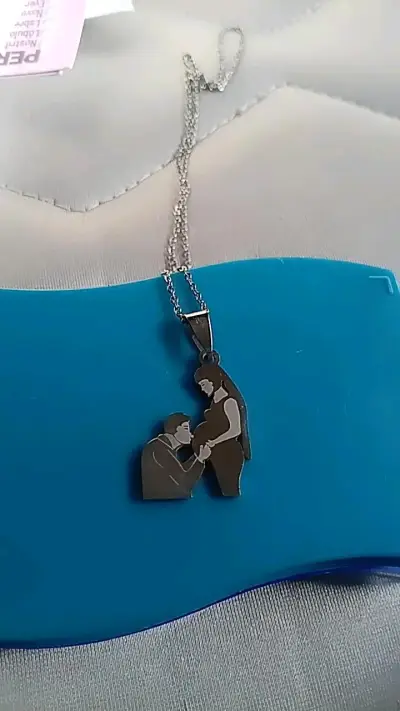 Collar de acero inoxidable con colgante familiar - miniatura 1