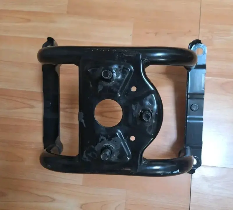 Soporte de Rueda Repuesto . - 1