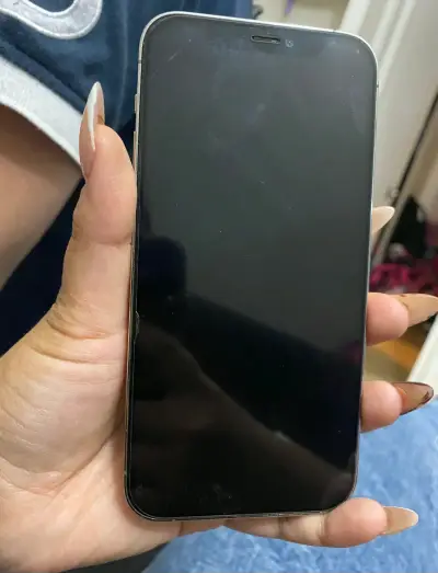 iPhone 12 Pro Max dorado en buen estado - miniatura 2