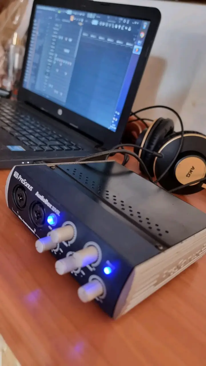 Interfaz de audio PreSonus AudioBox USB - 1