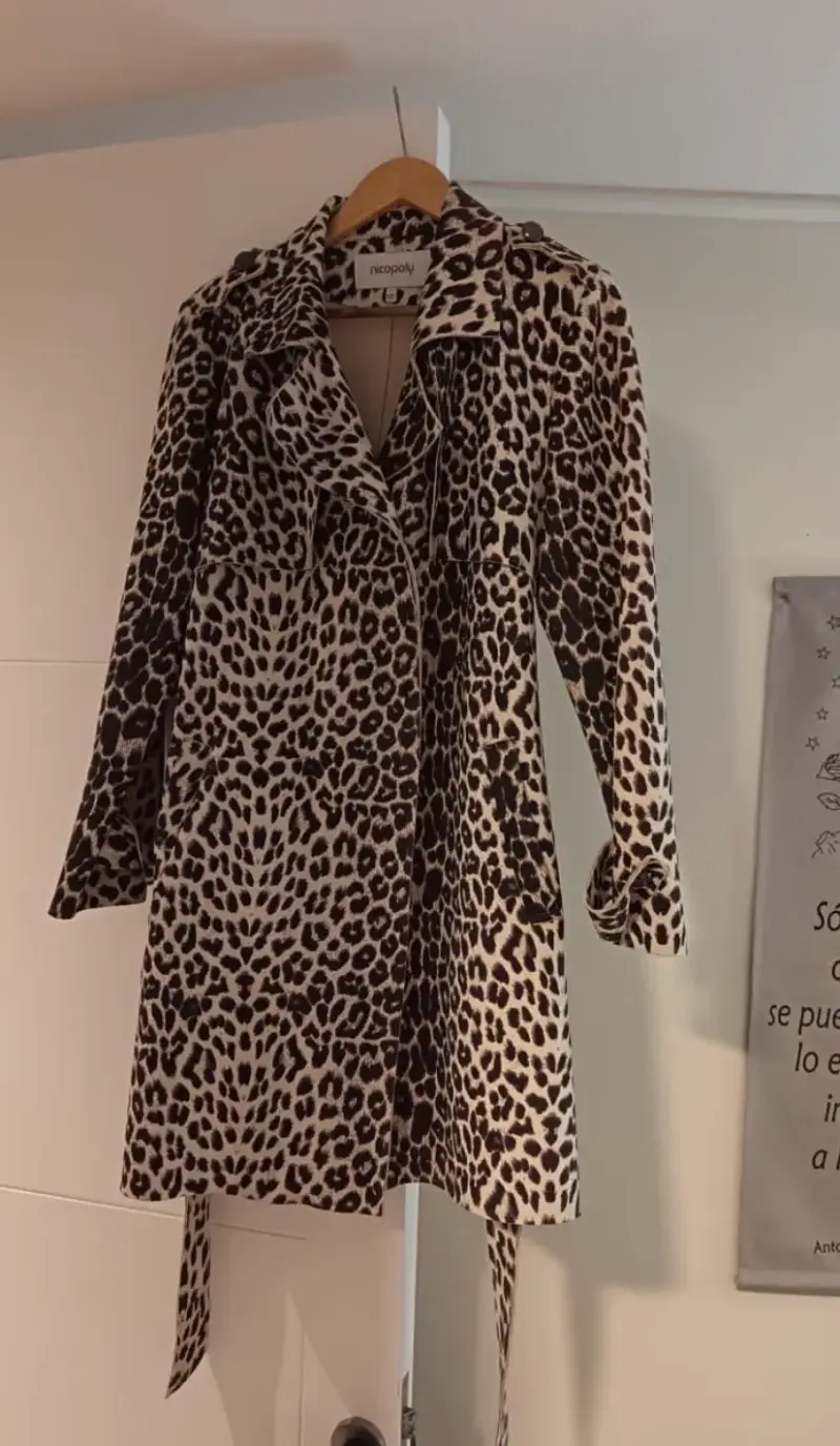 Abrigo animal print Nicopoly gamuza