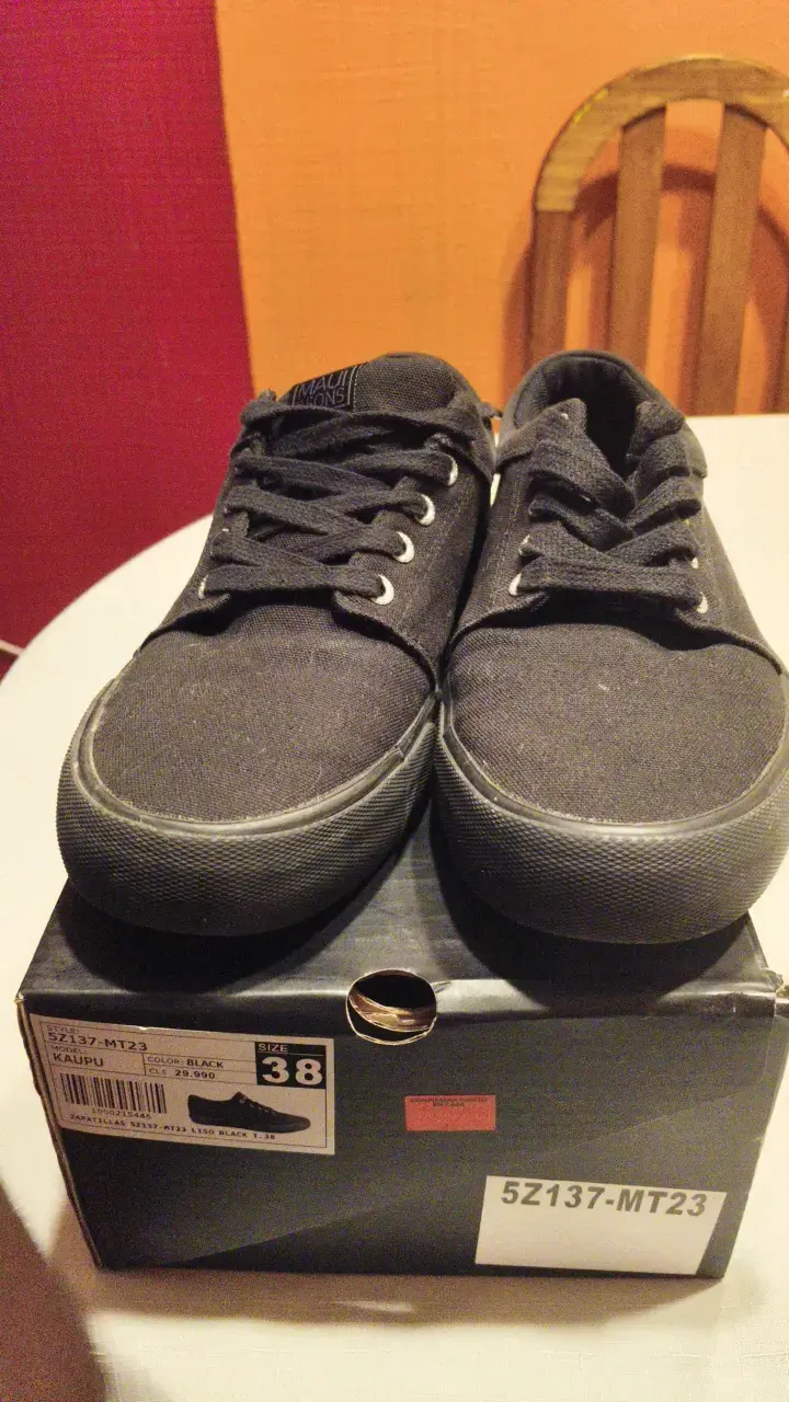 Zapatillas negras Maui & Sons talla 38