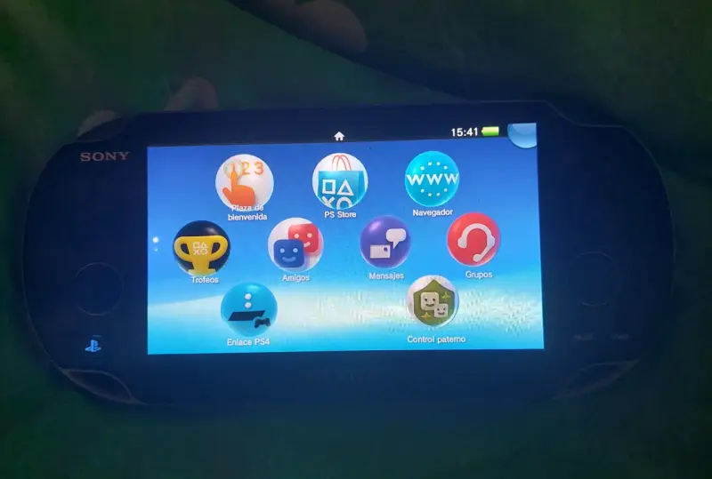 PS Vita OLED (PCH-1000) + SD2VITA Pro + MicroSD 64 - 2