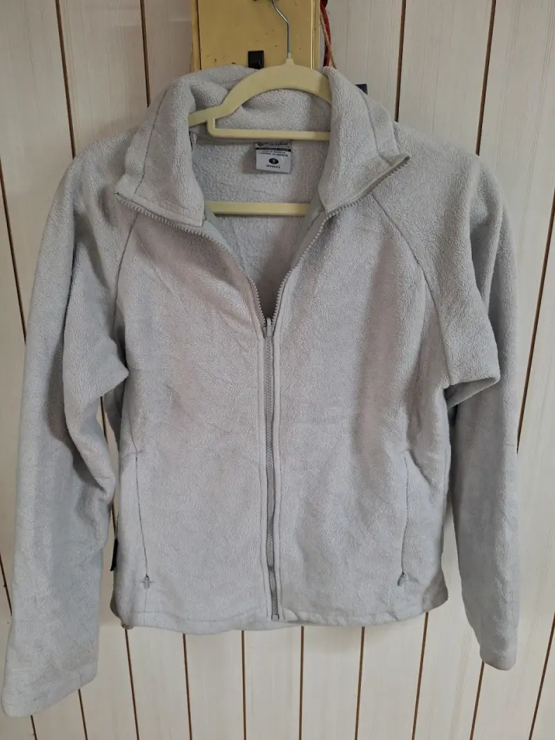 Chaqueta polar Columbia gris para hombre