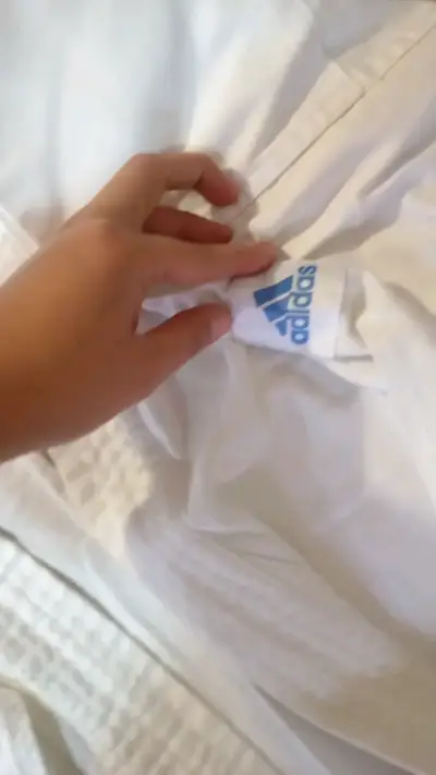 Kimono de judo blanco para entrenamiento - miniatura 2