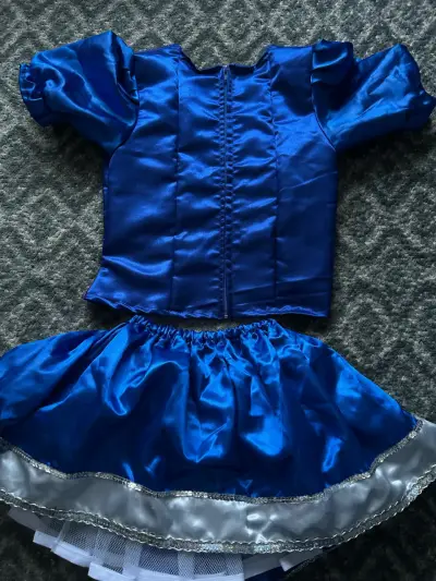 Vestido de saya azul con detalles plateados - miniatura 3