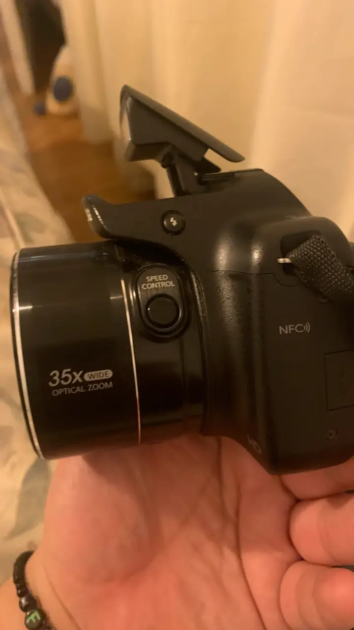 Cámara Samsung WB1100F con Wi-Fi y NFC - 3