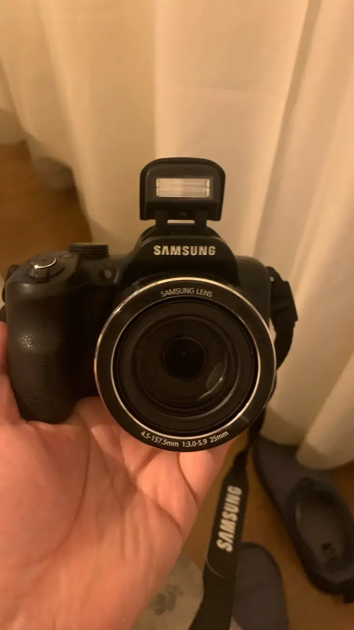 Cámara Samsung WB1100F con Wi-Fi y NFC - 4