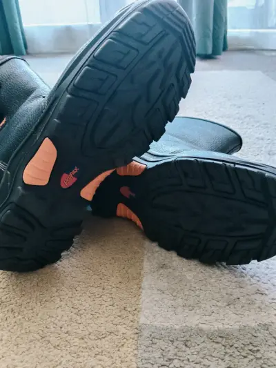 Botas de seguridad con suela antideslizante - miniatura 1