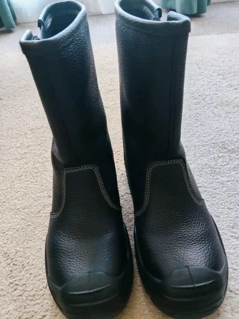 Botas de seguridad con suela antideslizante - 2
