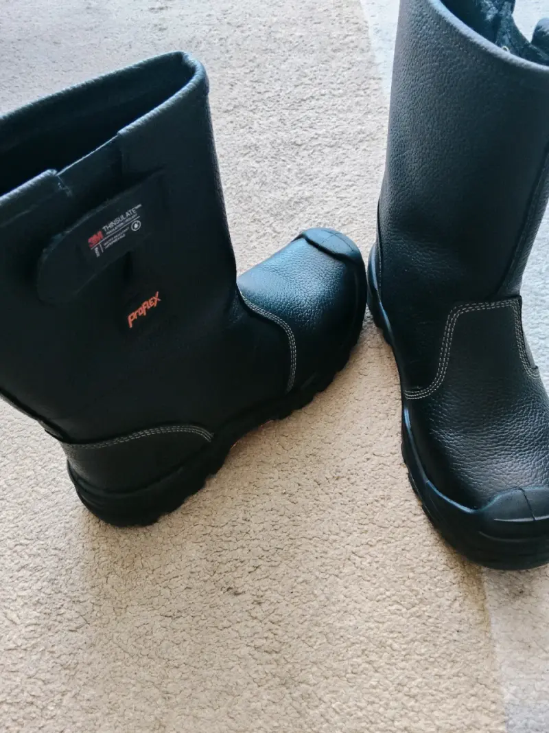 Botas de seguridad con suela antideslizante - 4