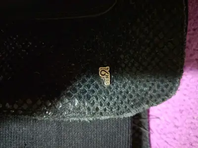 Botas negras de cuero - miniatura 2