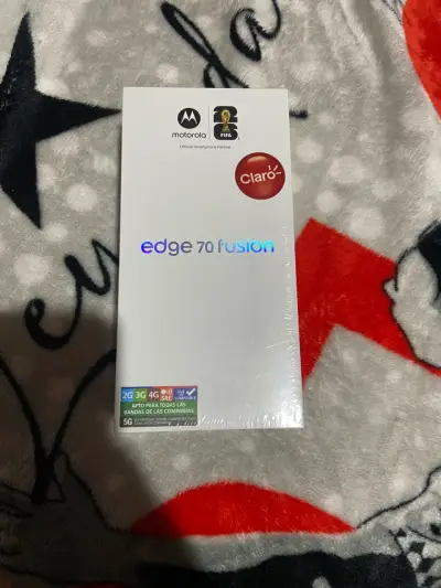 Motorola Edge 70 Fusion 8+256GB FIFA Azul - miniatura 3