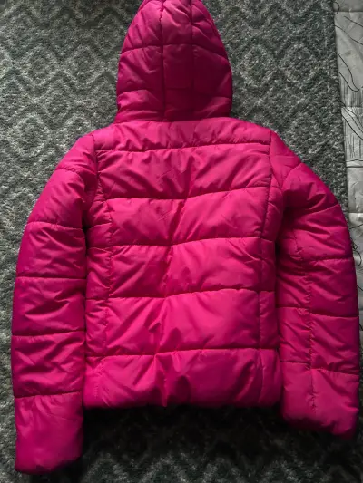 Chaqueta acolchada fucsia con capucha - miniatura 3