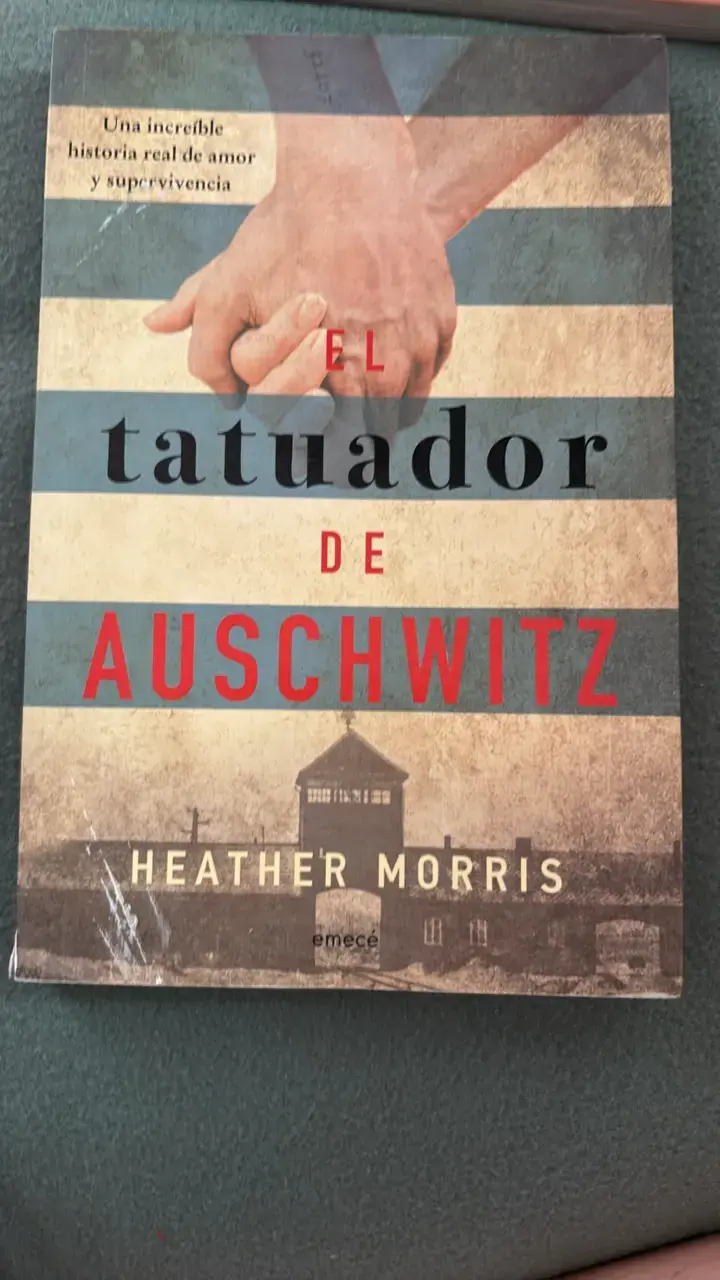 Libro 'El tatuador de Auschwitz' de Heather Morris