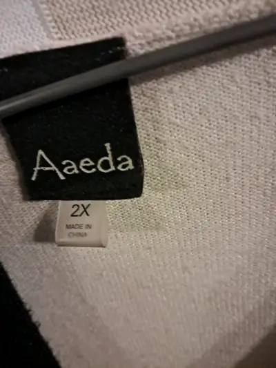 Cárdigan largo de mujer Aneda en tonos neutros - miniatura 3