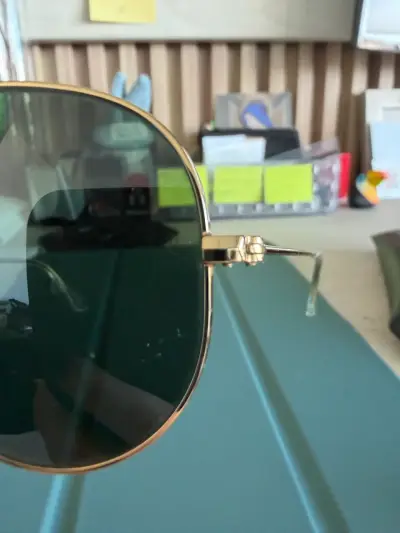 Anteojos de sol Ray-Ban aviador doradas - miniatura 2