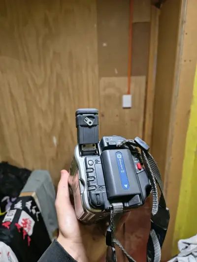 Videocámara Sony Handycam con NightShot Plus - miniatura 4
