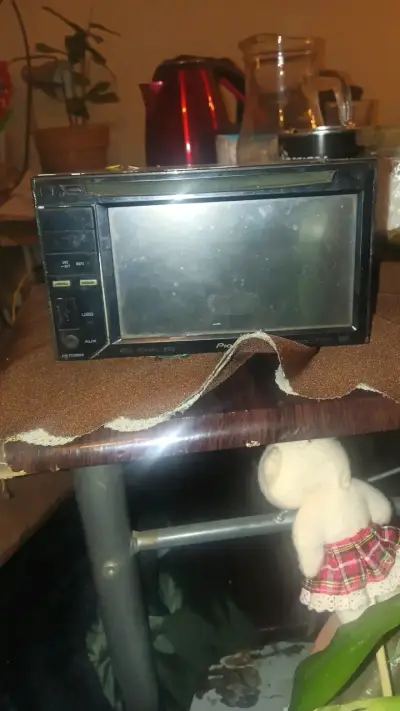 Radio de auto Pioneer con pantalla táctil - miniatura 3