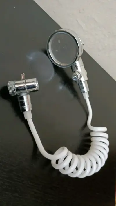Cabezal de ducha con manguera flexible - miniatura 2