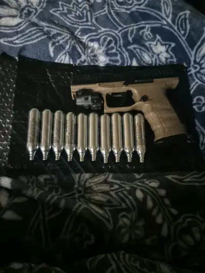 Pistola traumatica co2 - miniatura 1